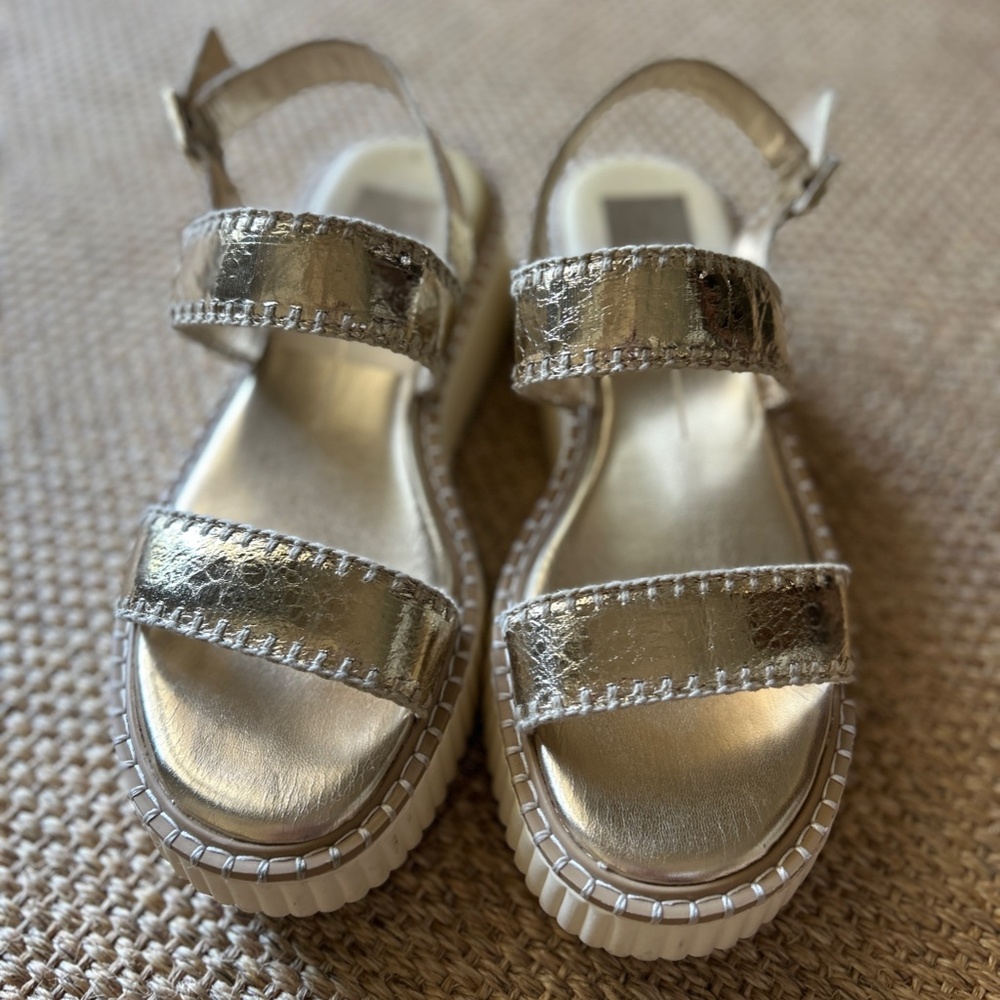 Dolce Vita Drake Metallic Gold Woven Platform Sandal Wedge Chunky Strappy Size 8